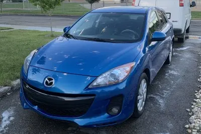 blue car photo